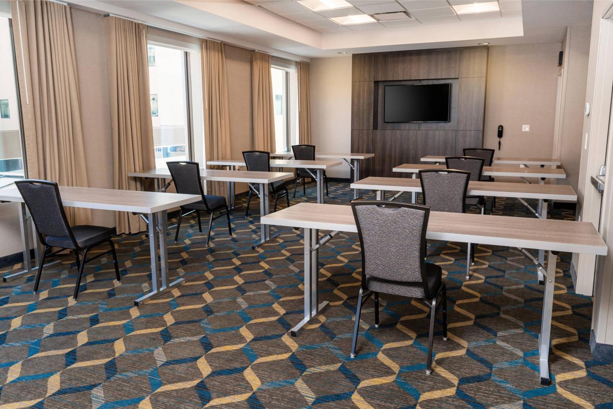 Residence Inn By Marriott Grand Rapids Downtown Экстерьер фото