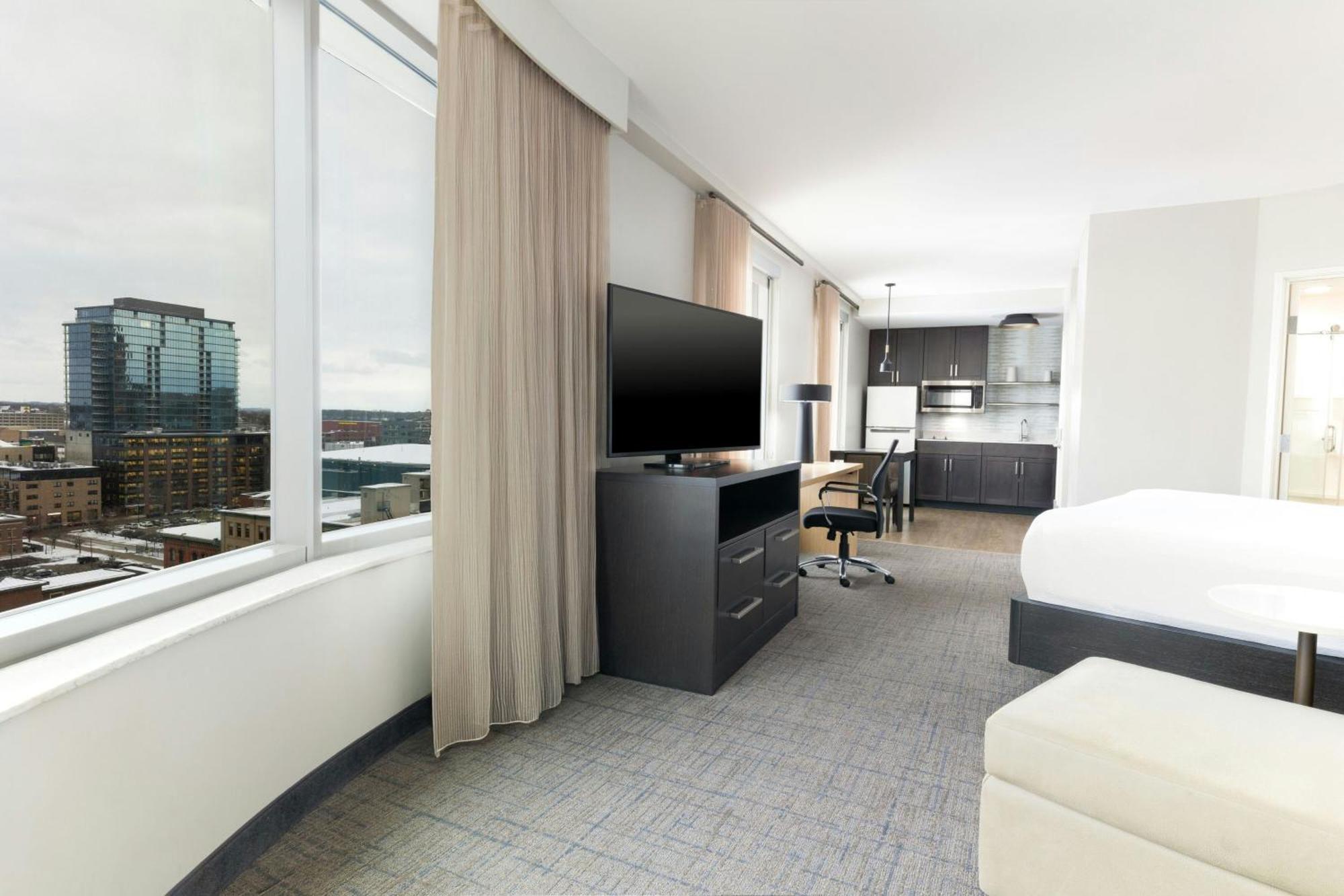 Residence Inn By Marriott Grand Rapids Downtown Экстерьер фото