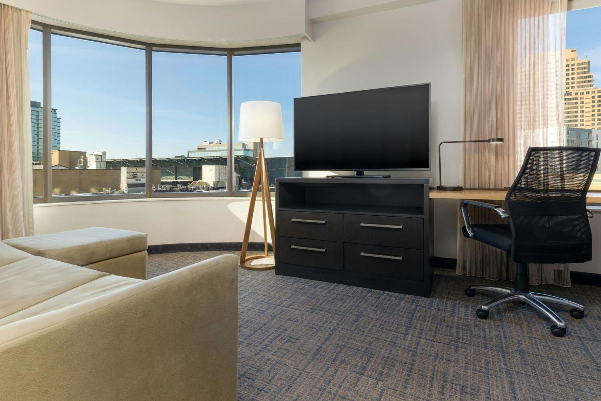 Residence Inn By Marriott Grand Rapids Downtown Экстерьер фото